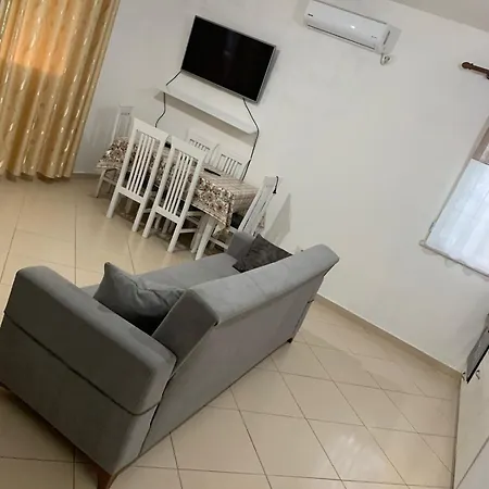 Vila Dragjoshi Holiday home Baks-Rrjoll